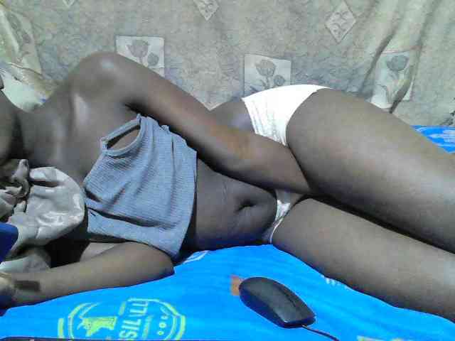 Blackslim-girl webcam