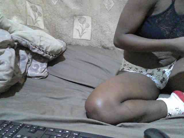 Blackslim-girl webcam