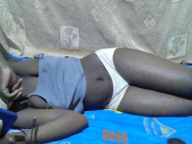 Blackslim-girl webcam