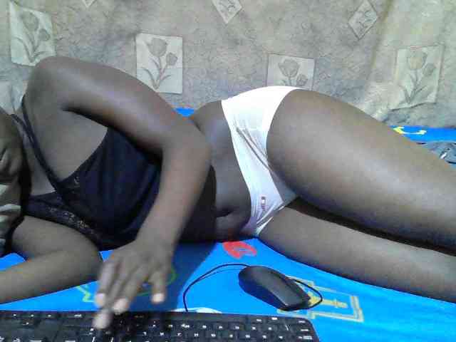 Blackslim-girl webcam