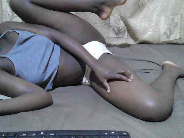 Blackslim-girl webcam