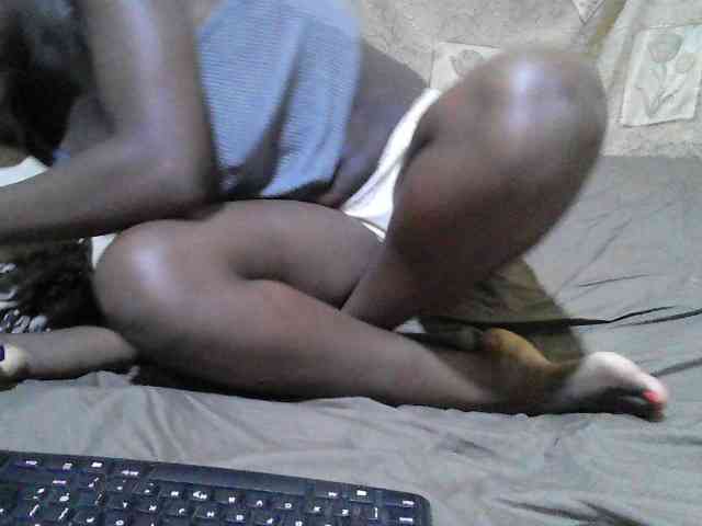 Blackslim-girl webcam