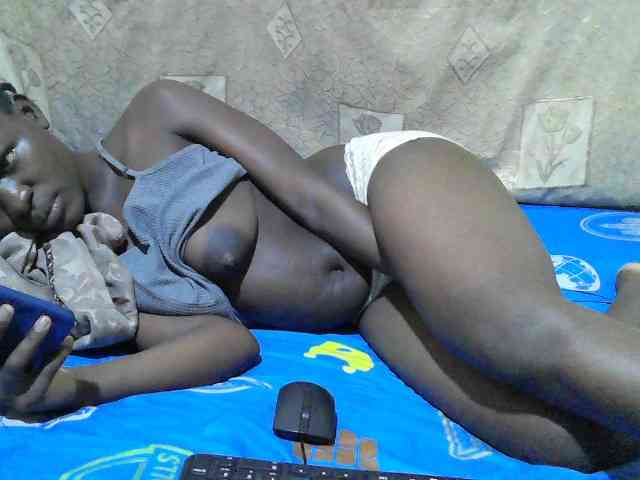 Blackslim-girl webcam