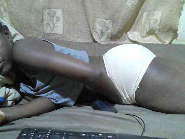 Blackslim-girl webcam