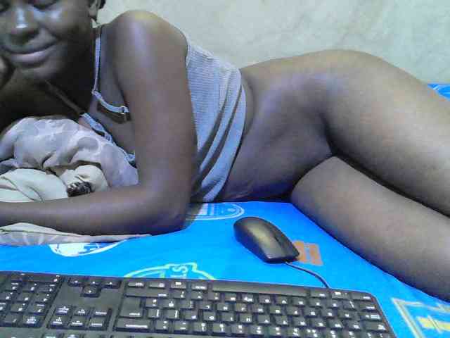 Blackslim-girl webcam