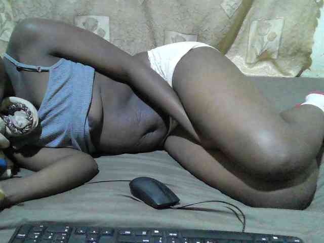 Blackslim-girl webcam