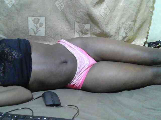 Blackslim-girl webcam