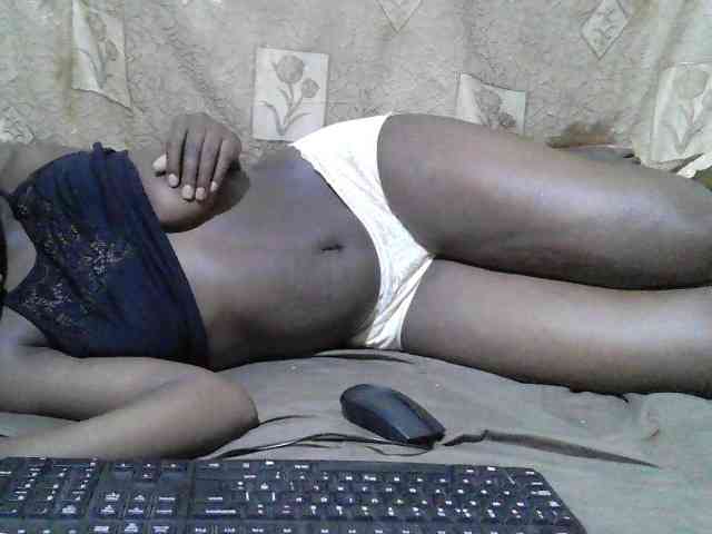 Blackslim-girl webcam
