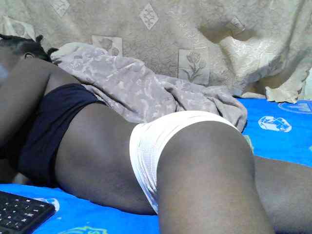 Blackslim-girl webcam