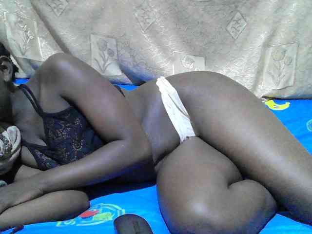 Blackslim-girl webcam
