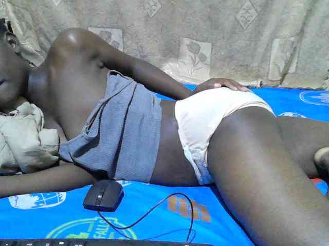 Blackslim-girl webcam