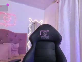 KISSI-TAY Porn Show