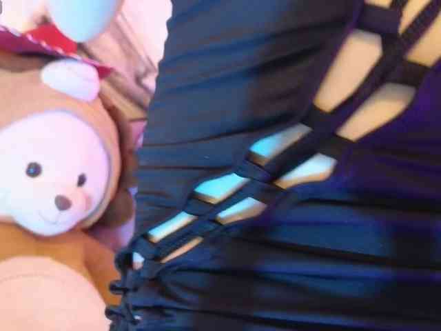 KISSI-TAY bongacams