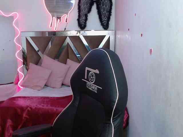 CLEO-TAY webcam