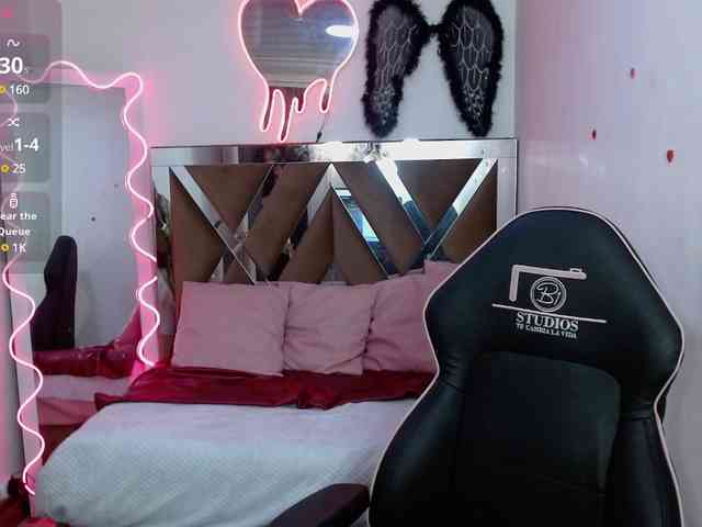 CLEO-TAY webcam