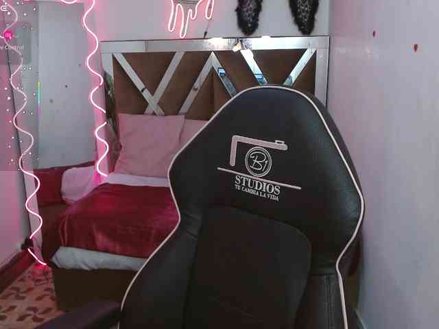 CLEO-TAY webcam
