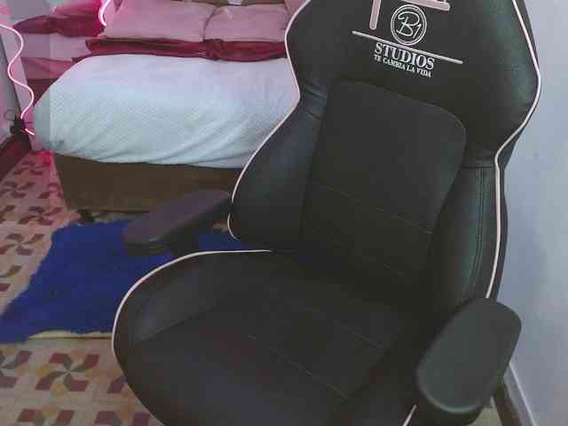 CLEO-TAY webcam