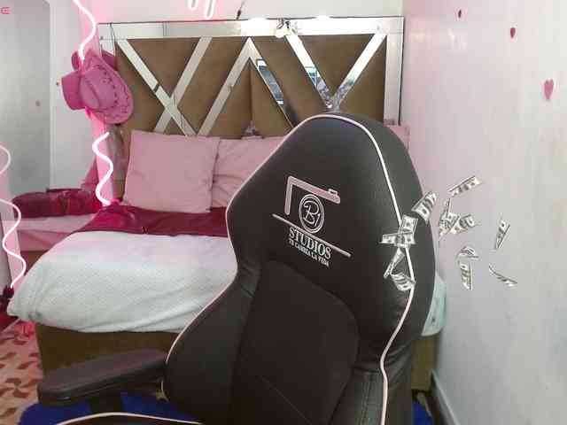 CLEO-TAY webcam