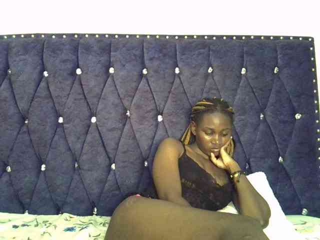 sweetcream004 webcam