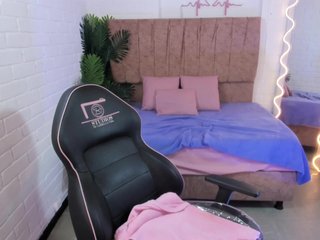 juanita-tay Porn Show