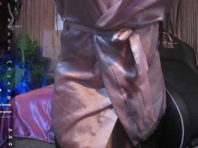 juanita-tay's BongaCams show and profile