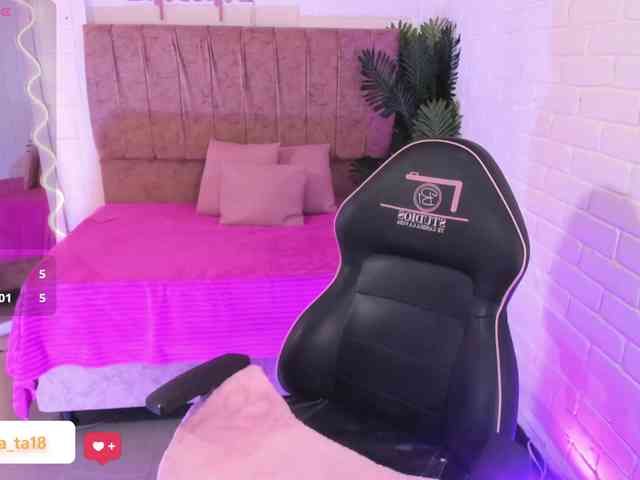 juanita-tay webcam
