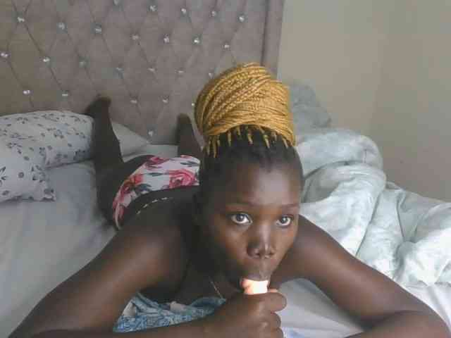 Zhuubrowm webcam