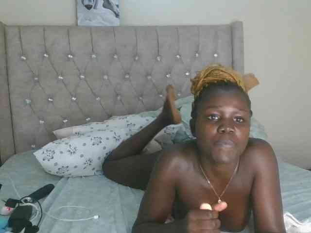 Zhuubrowm webcam