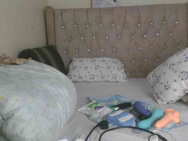 Zhuubrowm webcam