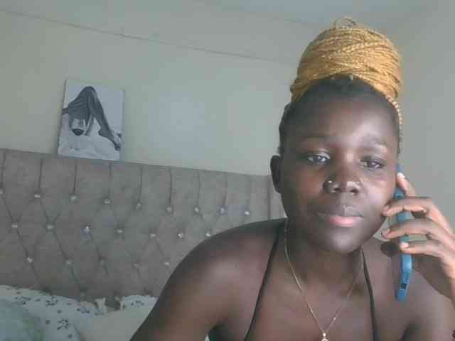 Zhuubrowm webcam