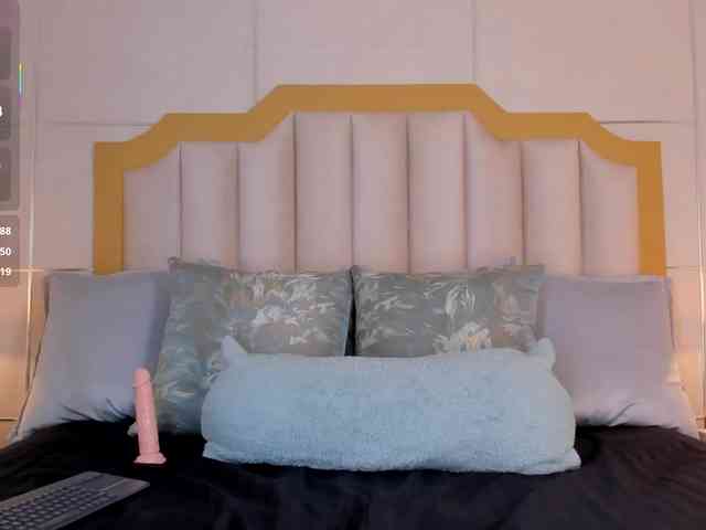 LexyFox1 webcam