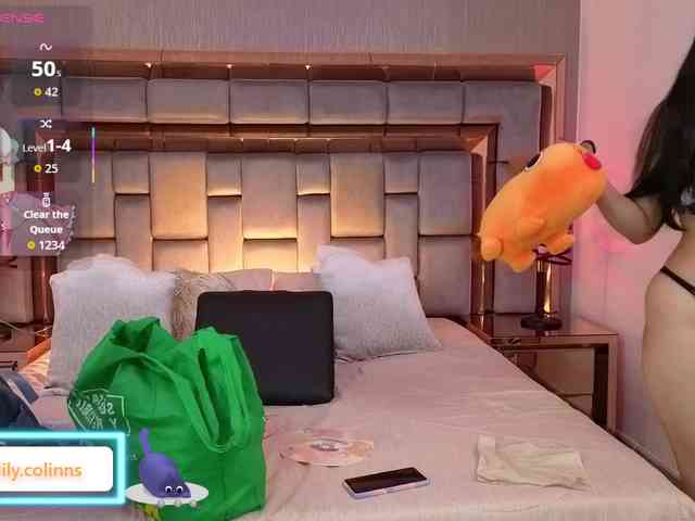 LilyCollinns webcam