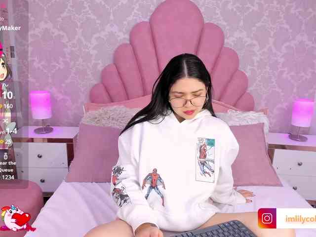 LilyColinns webcam
