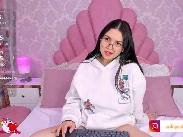 LilyColinns webcam
