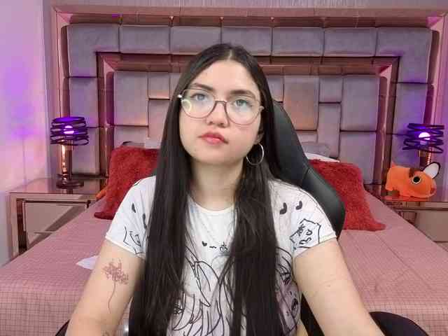 LilyCollinns webcam