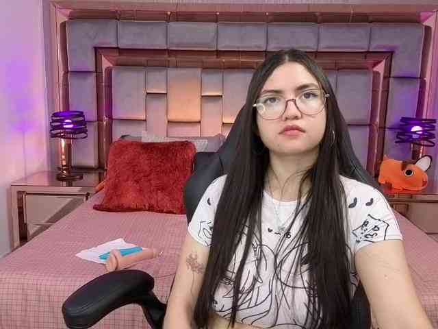 LilyCollinns webcam