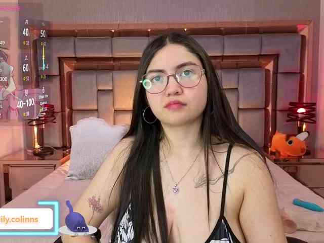 LilyCollinns webcam