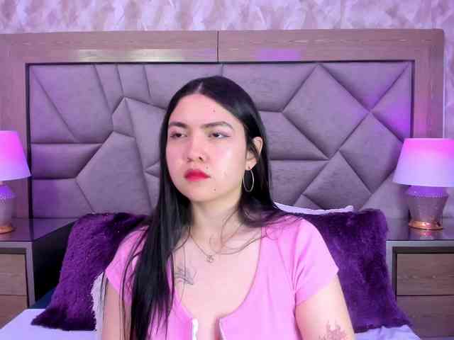 LilyColinns webcam