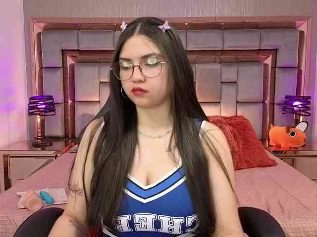 LilyCollinns webcam