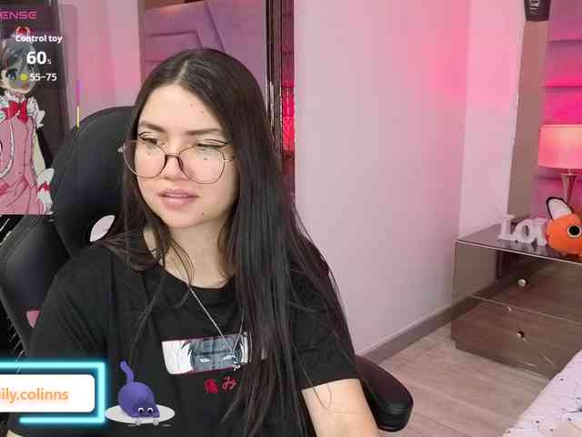 LilyCollinns webcam