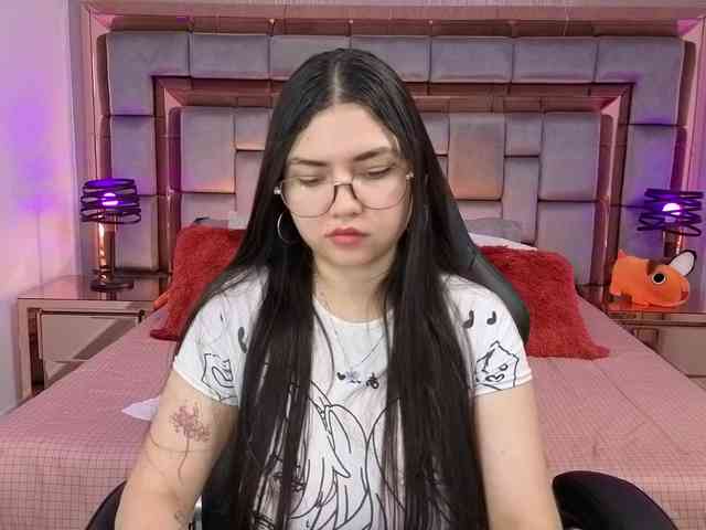 LilyCollinns webcam