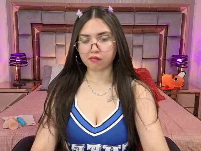 LilyCollinns webcam