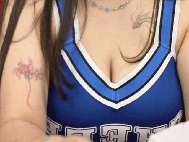 LilyColinns Live Webcam on BongaCams
