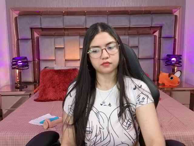 LilyCollinns webcam