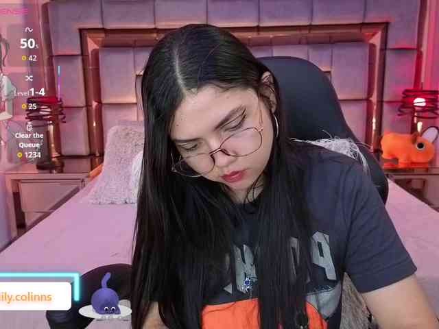 LilyCollinns webcam