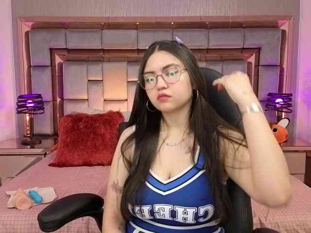 LilyCollinns webcam