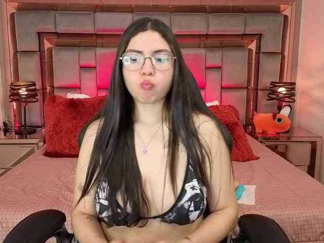 LilyCollinns webcam