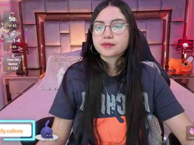 LilyCollinns webcam