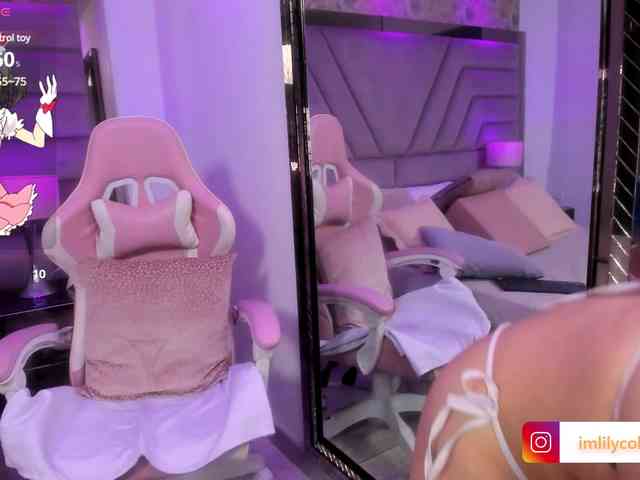LilyColinns webcam