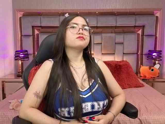 LilyCollinns webcam